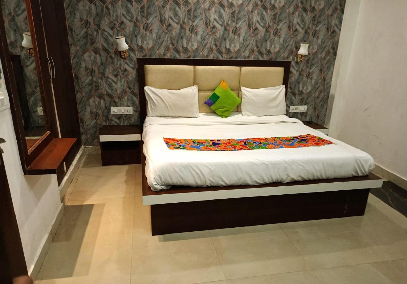 Townhouse 03 Hotel آغْرا المظهر الخارجي الصورة